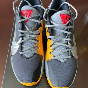 Nike Zoom Freak 2 Black,Metallic Silver, yellow